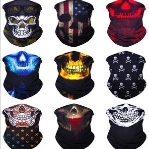 [SOLD] Pack of 9 face shield/neck warmer/scarf